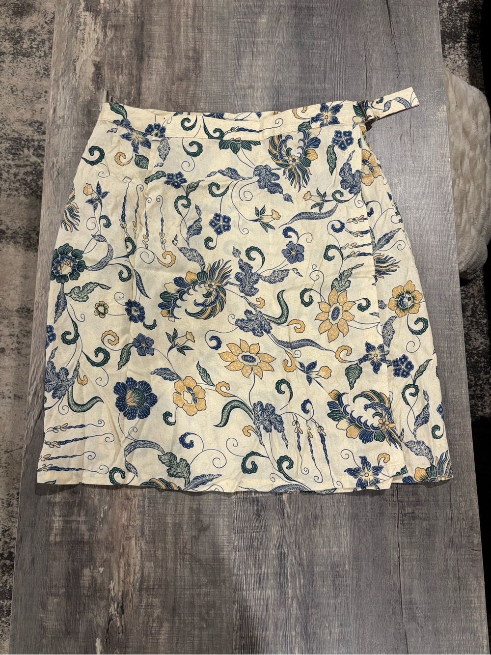 Vintage Woolrich Floral Batik Rayon Wrap Skirt Ecru Cream Blue Yellow Size L